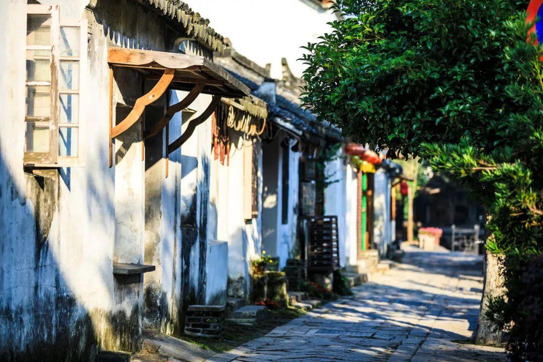 皮肤有点小粗糙..怎么办呢